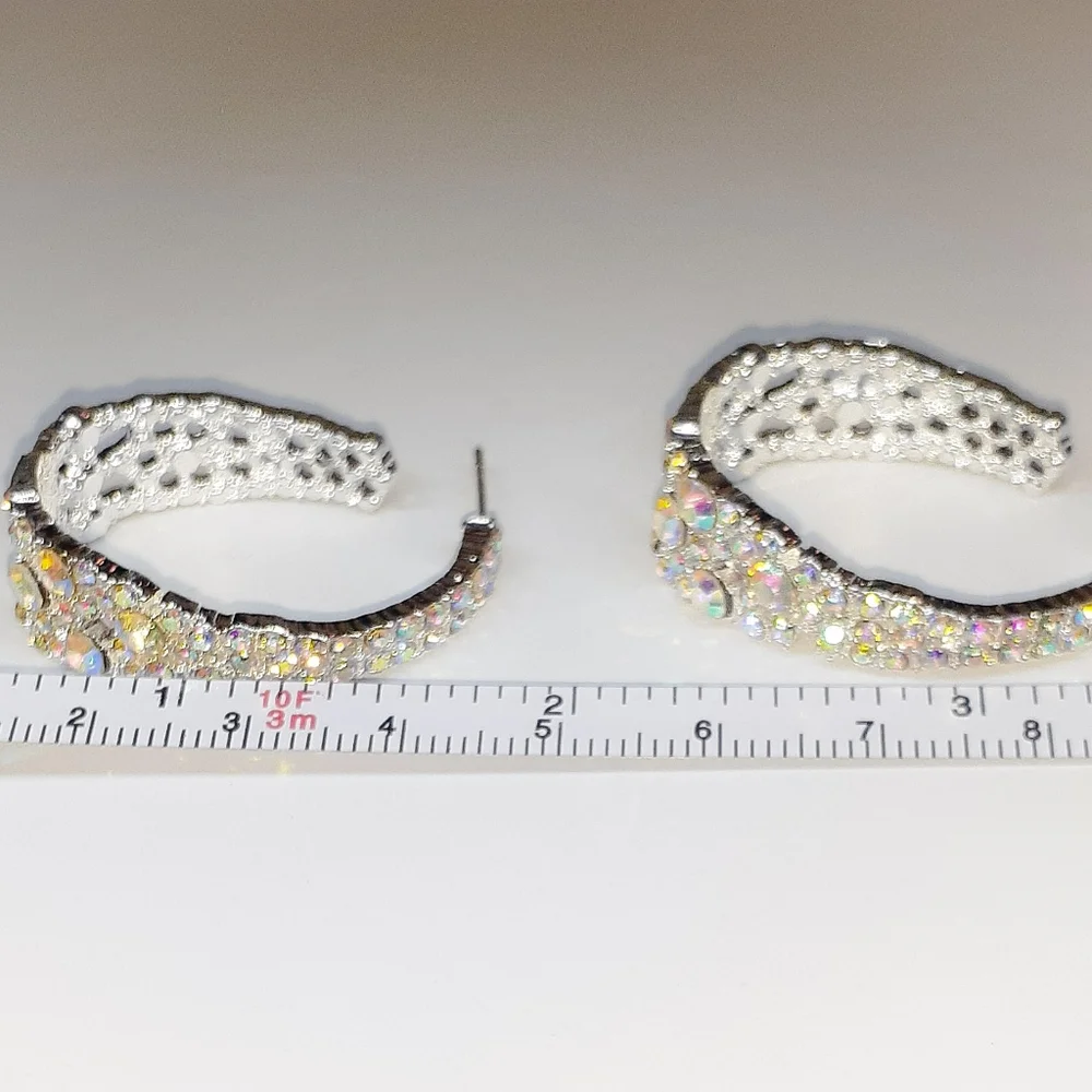 🎀 Boho Open Work Eardrop Earrings - Picture 3 of 7
